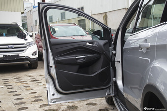 2015款翼虎1.5T自动两驱风尚型