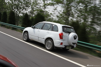 2014款瑞虎3 1.6L CVT豪华型