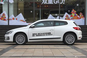 2015款尚酷2.0T自动豪华版