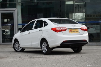 2016款海马M3 1.5L自动舒适型