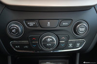 2014款自由光2.4L自动精锐版