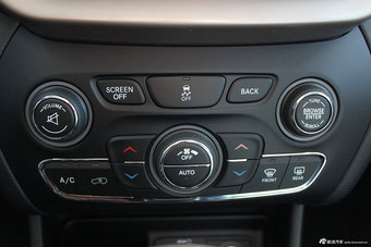 2014款自由光2.4L自动精锐版