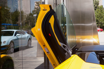 2013款Aventador LP 700-4 Roadster