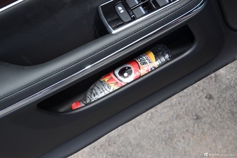 2016款捷豹XJL 2.0T自动两驱典雅商务版