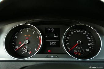 2016款高尔夫1.6L手动时尚型