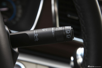 2014款GL8商务车3.0L自动XT豪华商务旗舰版