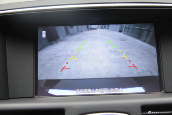 2015款英菲尼迪Q70L 2.5L豪华版