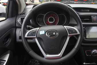2014款力帆X50 1.5L手动豪华型