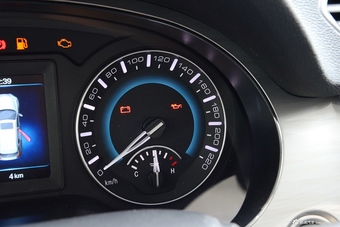 2017款哈弗H2 1.5T手动两驱豪华型红标