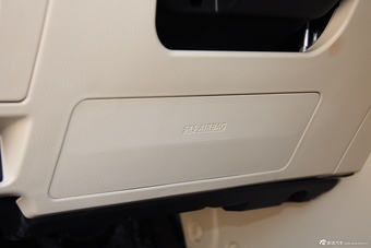 2015款汉兰达2.0T自动两驱精英版7座