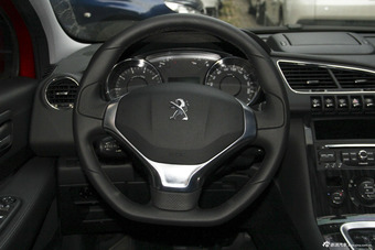 2015款标致3008 1.6自动THP罗兰·加洛斯版