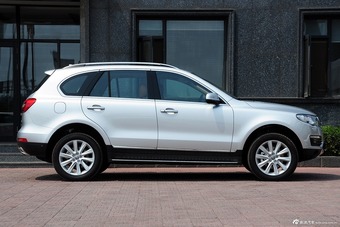 2015款哈弗H8 2.0T两驱豪华型