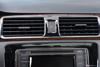 2015款桑塔纳1.6L自动豪华版