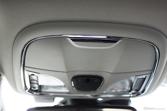 2014款自由光2.4L自动精锐版