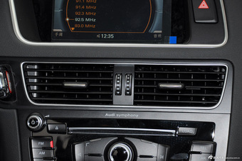 2016款奥迪Q5 2.0T自动40TFSI 技术型