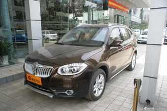 2012款中华V5 1.5T手动两驱豪华型