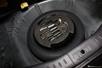 2014款奔腾B90 1.8T自动豪华型到店实拍