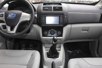 2015款福瑞达M50S 1.5L手动公务舱