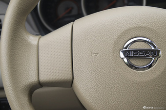 2012款轩逸 1.6L手动经典EX舒适版