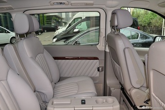 2014款唯雅诺3.5L卓越版