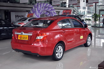 2012款中华H230 1.5自动天窗版