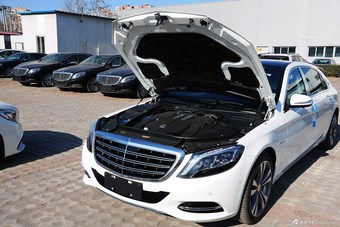 2015款迈巴赫S级S400 4MATIC