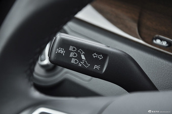 2015款迈腾2.0TSI旗舰型