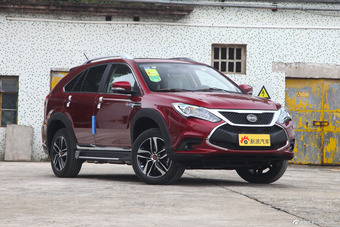 2015款比亚迪唐2.0T自动四驱旗舰型