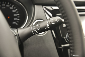 2014款奇骏2.5L自动XL ITS四驱豪华版