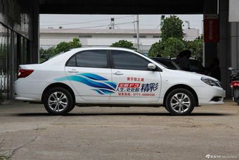 2015款比亚迪全新F3节能版1.5L自动豪华型