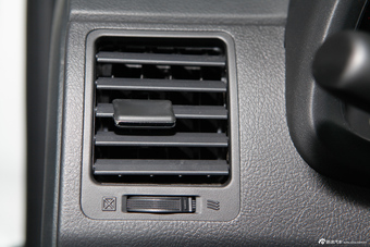 2013款卡罗拉特装版1.8L CVT至酷版GL-i