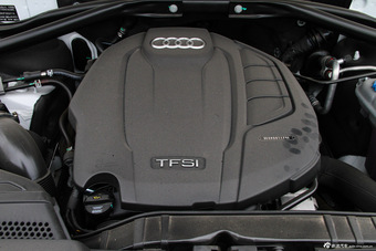 2015款奥迪Q5 40 TFSI舒适型