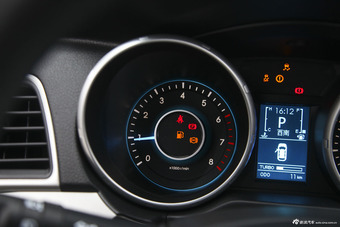 2015款绅宝X65 2.0T自动精英型