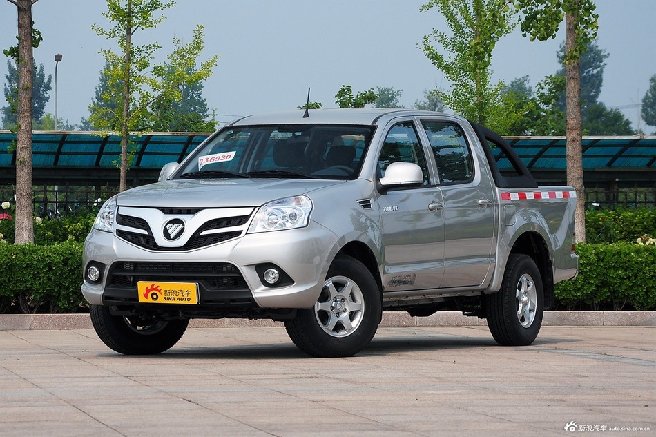 2014款拓陆者E5 2.8T精英版4JB1