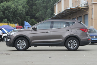 2015款全新胜达2.0T自动两驱智能型 5座