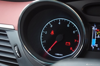 2015款比亚迪G5 1.5TI手动尊贵型