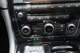 2015上海车展：捷豹XJL