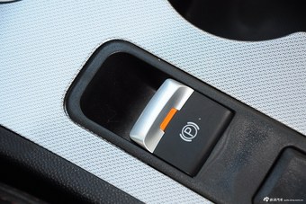 2015款第二代瑞风S5 2.0T 自动豪华型