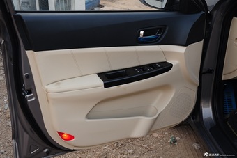 2015款逸动1.6L手动豪华