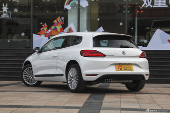 2015款尚酷2.0T自动豪华版