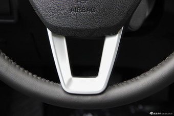 2015款绅宝X65 2.0T自动舒适型