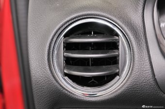 2013款马自达6 2.0L自动时尚型