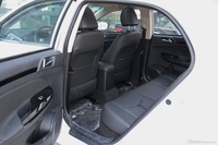 2016款比亚迪e5豪华型