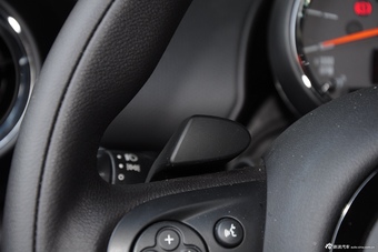 2015款MINI COUNTRYMAN 1.6T COOPER S All 4进藏限量版