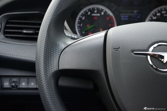 2016款海马M3 1.5L自动舒适型