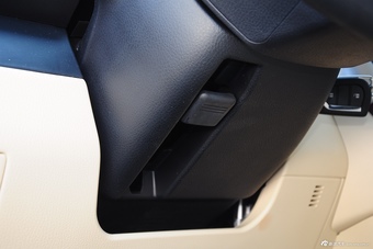 2015款汉兰达2.0T自动两驱精英版7座