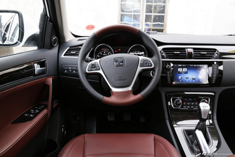 2015款众泰T600 2.0T手动尊贵型 家用版