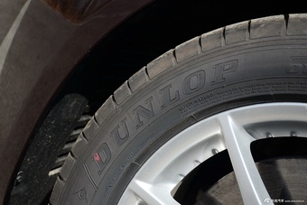 2016款捷豹XJL 2.0T自动两驱典雅商务版