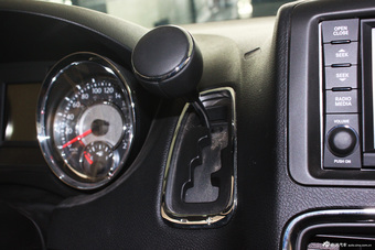 2013款克莱斯勒大捷龙到店实拍