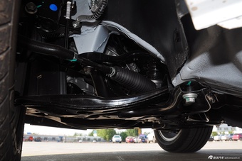 2015款吉利新帝豪三厢1.3T CVT向上版